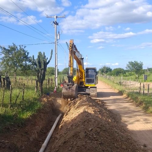 Nova adutora proporcionará segurança hídrica para população de Nova Fátima e Pé de Serra
