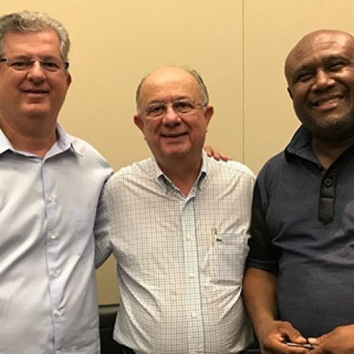 Lázaro vence ‘queda de braço’ com Jutahy e pode dar fim a paradigma de eleição casada
