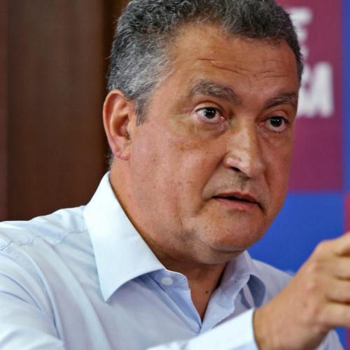 Com meta atingida, Rui Costa libera uso de máscaras em locais fechados na Bahia