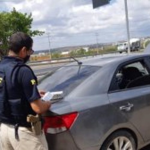 Casal preso com 750 comprimidos de anfetamina em Feira de Santana