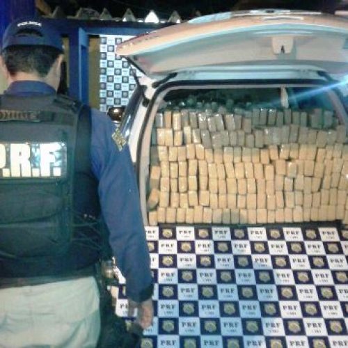 PRF apreende cerca de uma tonelada de maconha pura em Feira de Santana