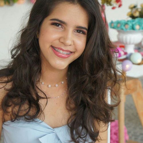 Garota de 14 anos é sequestrada, passa 5h em matagal e é obrigada a dividir hotel com bandidos