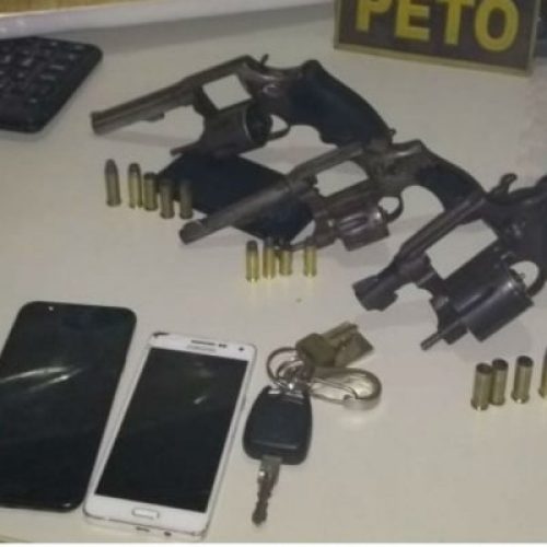 Trio morre em confronto com a PM na BR-324 após assaltar pedestres