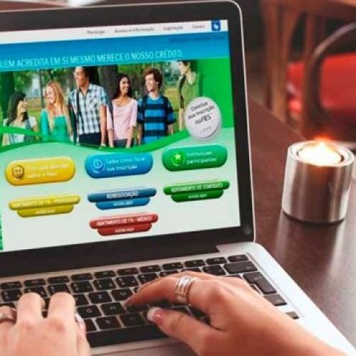 MEC adia para sexta-feira fim de prazo para lista de espera do Fies