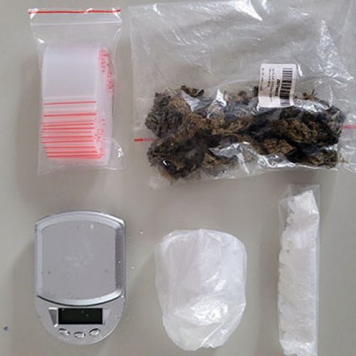 Homem é preso por tráfico de drogas no centro de Santaluz