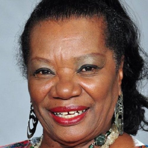 Atriz Neuza Borges tem mal-estar e dá entrada em emergência de hospital de Salvador