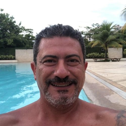 Tom Veiga, intérprete de Louro José, morreu vítima de um AVC, aponta laudo do IML