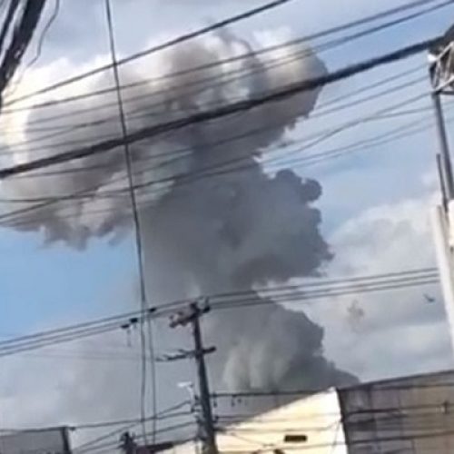 Fábrica de fogos de artifício explode em Simões Filho