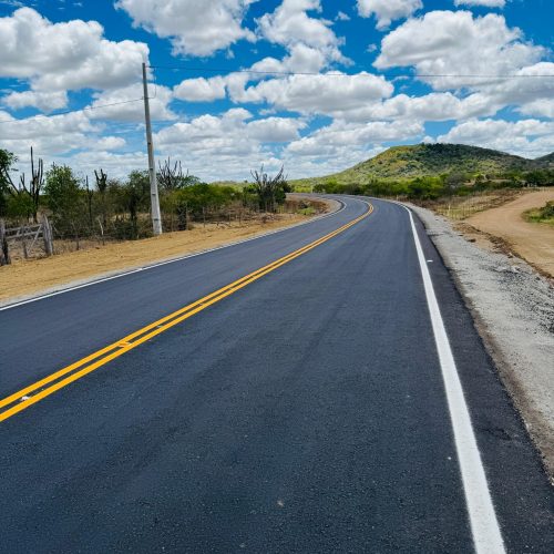 Trecho da BA-233 entre Ichu e Casa Nova é concluído e recebe sinalização