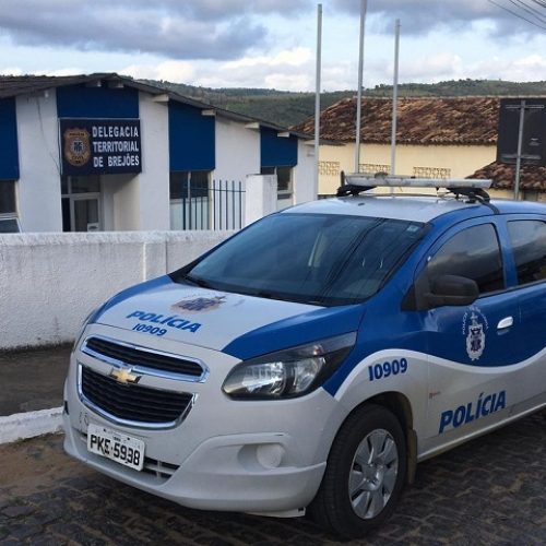 Mulher é indiciada por divulgar fotos íntimas de ex-namorada