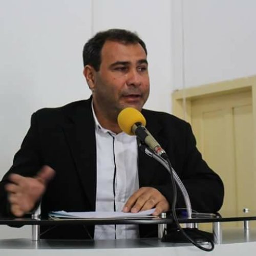 Toninho da CTI é eleito novo presidente da Câmara de Riachão do Jacuípe