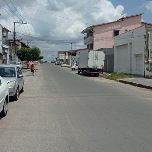 Policial militar tem surto psicótico no bairro Jardim Cruzeiro em Feira