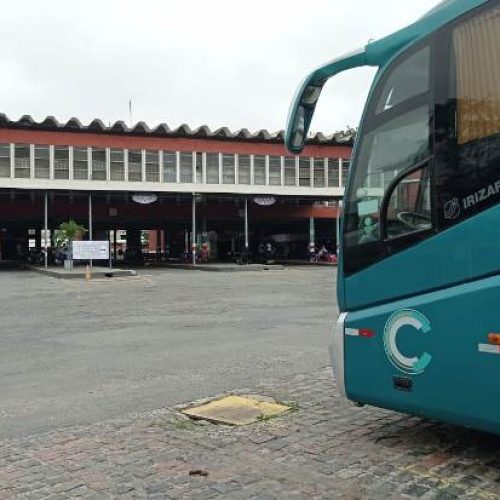 Governador determina exigência de comprovante de vacinação para uso do transporte intermunicipal na Bahia