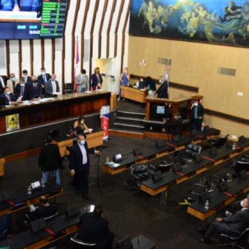 Assembleia Legislativa aprova aumento salarial de servidores públicos e do governador Rui Costa