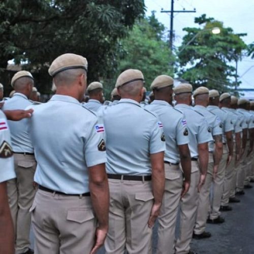 Rui anuncia novo concurso com 2 mil vagas e compra de mil fuzis para a Polícia Militar