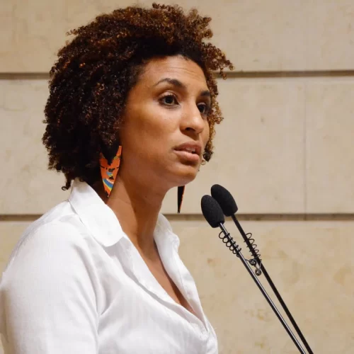 Caso Marielle: suspeitos de mandar matar vereadora chegam a Brasília