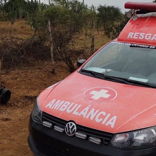 R. do Jacuípe: colisão de motociclistas deixa dois feridos