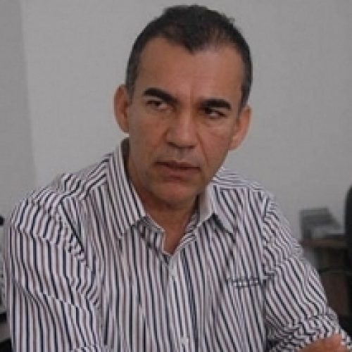 Justiça mantém prefeito e vice de Coité no cargo