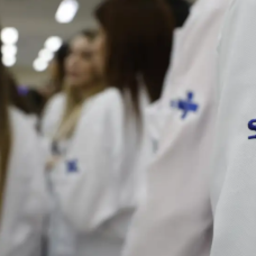 Saúde estende atuação de 676 médicos especialistas no SUS