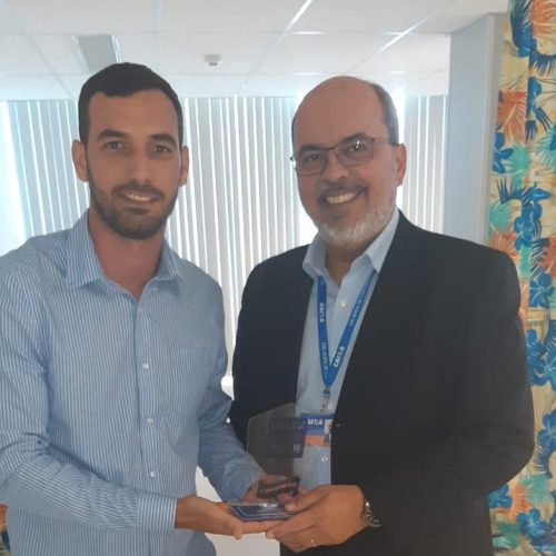 Capim Grosso: Vereador Lucas Maciel recebe prêmio de empresário destaque