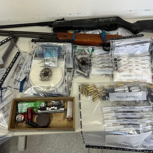 Operação Legado prende sete pessoas e apreende armas e drogas em Santaluz