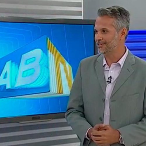Jornalista de afiliada da TV Globo é baleado na cabeça