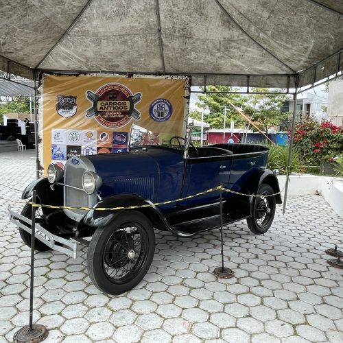 Encontro de Carros Antigos movimenta fim de semana em Riachão do Jacuípe