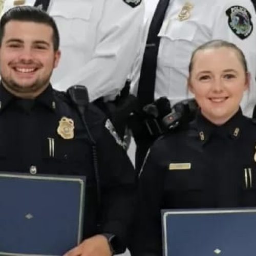 Policial é expulsa por sexo com 6 agentes nos EUA: “perdi o controle”