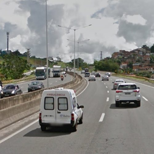 Jovem de 18 anos é baleado após tentativa de assalto na BR-324