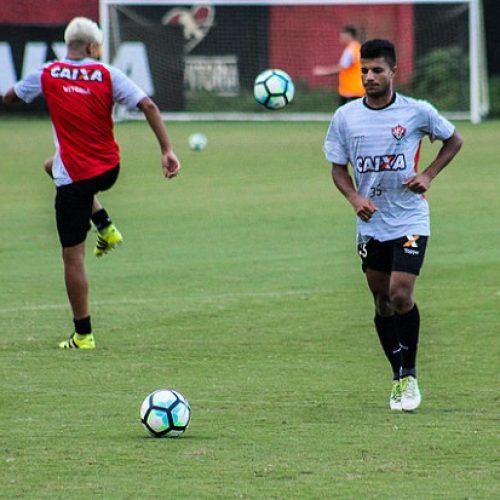 Jacuipense Caíque comemora chance de defender o Vitória