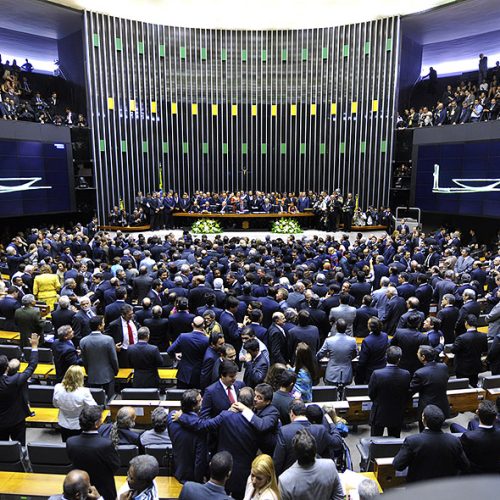 Assista ao vivo a Sessão da Câmara que vai votar denúncia contra Temer