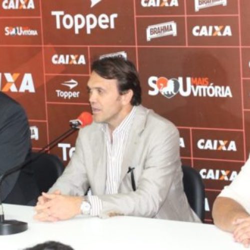 Gallo é apresentado e começa trabalho hoje (6)