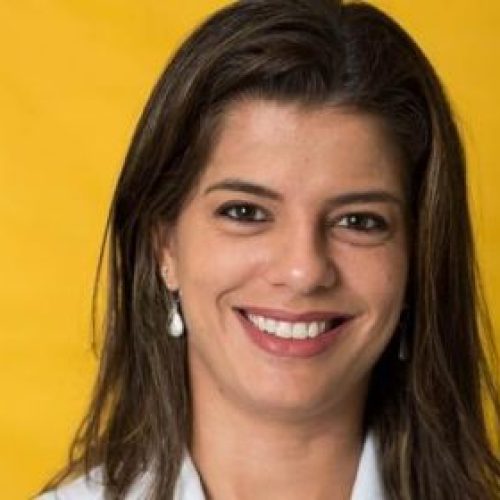Médica que caiu de prédio no bairro de Jardim Armação, em Salvador, está internada em estado grave