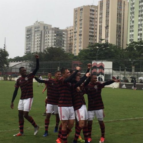 Vitória sofre goleada histórica no Brasileirão sub-17