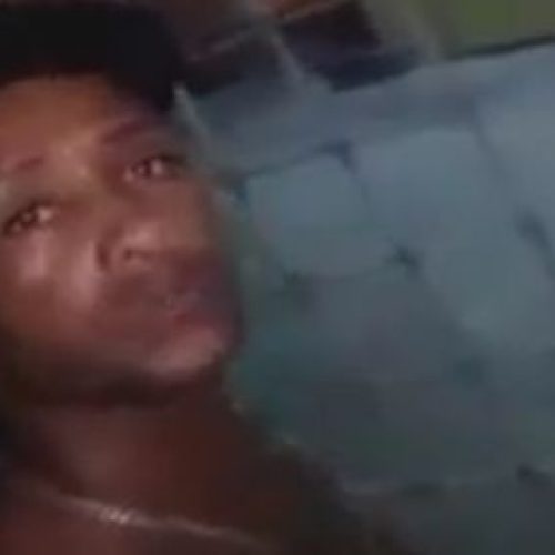 Teixeira de Freitas: Para ‘reivindicar direitos’, casal faz sexo em frente à Câmara