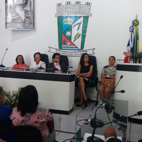 Sessão solene homenageia mulheres em Riachão do Jacuípe