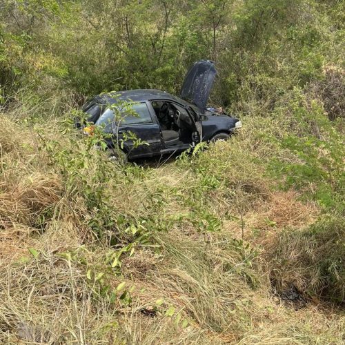 Homem fica ferido após capotamento na BA-120 entre Coité e Riachão do Jacuípe