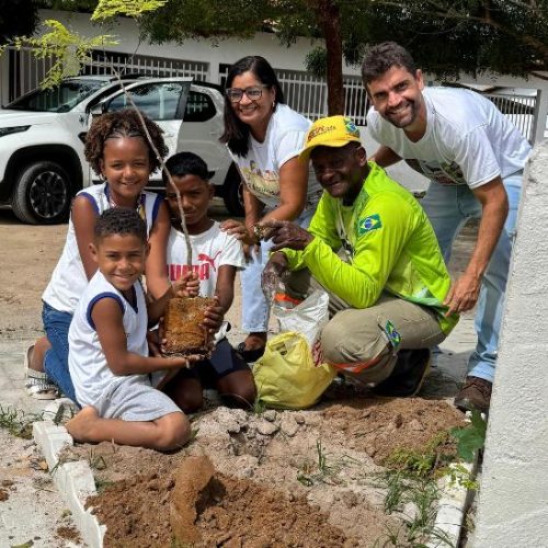 Prefeitura de Serrinha realiza plantio de árvores nativas no povoado da Aparecida