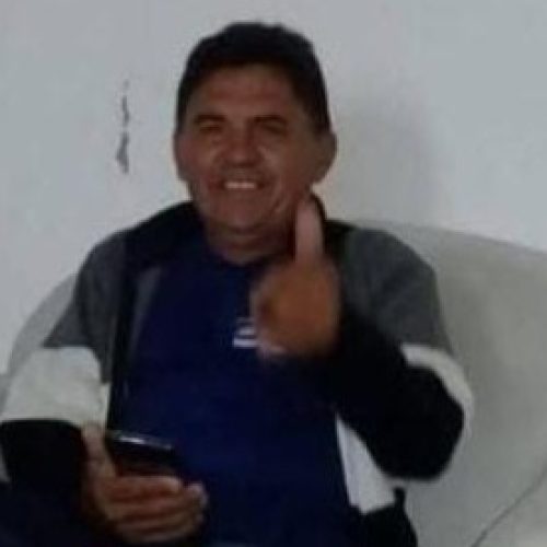 Colisão entre moto e carreta deixa homem morto na BR-116, em Serrinha