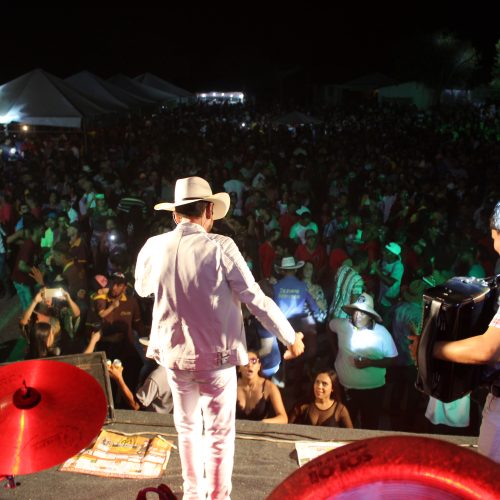 Olivan Monteiro agitou o público na Montaria Entre Amigos da Faz Taipoca