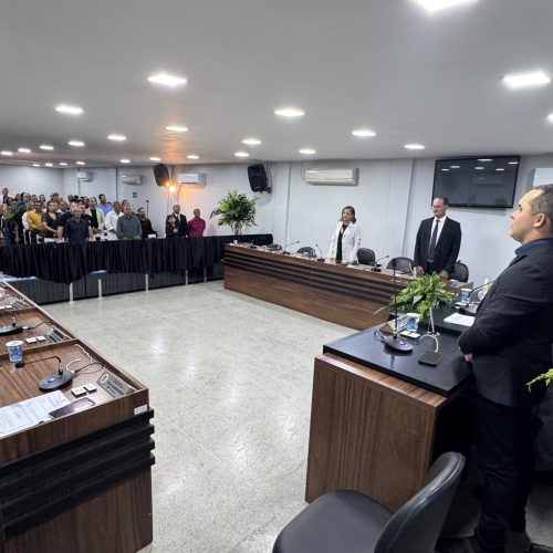 Câmara de Riachão do Jacuípe homenageia cerca de 30 pessoas com título de Cidadania Jacuipense em sessão solene