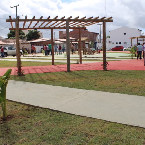Imagem da Praça da Bíblia na cidade de Riachão 