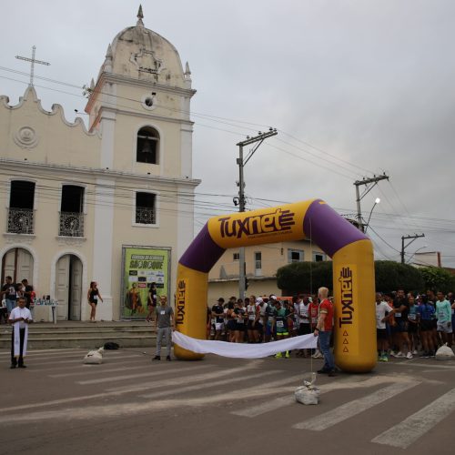 Primeira Corrida do Glorioso São Roque reúne atletas e celebra o Dia dos Pais em Riachão do Jacuípe
