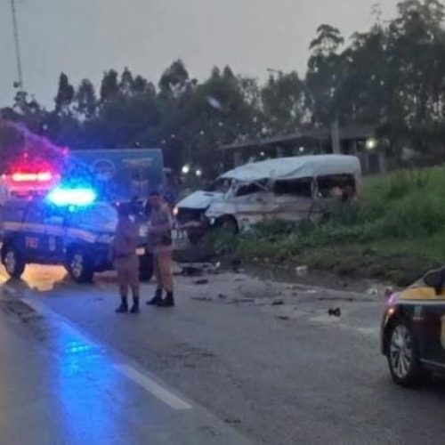 4 estudantes morrem em acidente na BR-116 em Vitória da Conquista