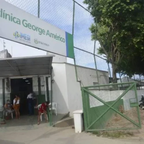 Menina de 5 anos morre após se afogar em piscina durante festa em Feira de Santana