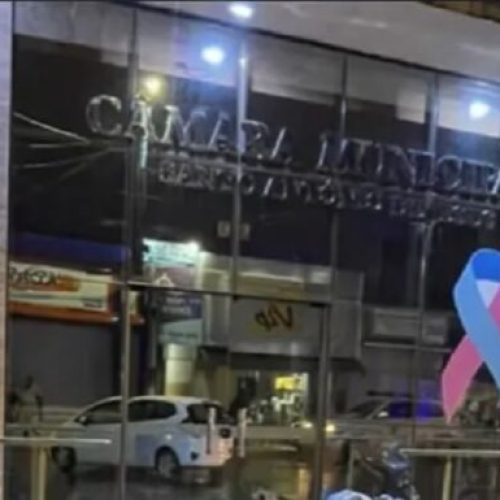 Populares fazem protesto inusitado em SAJ