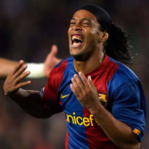 Barcelona vence clássico contra Real, Ronaldinho Gaúcho é destaque na partida