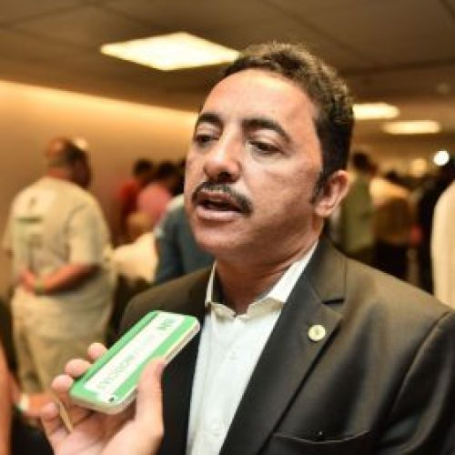 Deputado estadual baiano usou fantasma e movimentou R$ 203 mil
