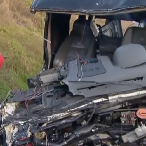 Acidente com van da banda Sampa Crew deixa um morto e pelo menos oito feridos