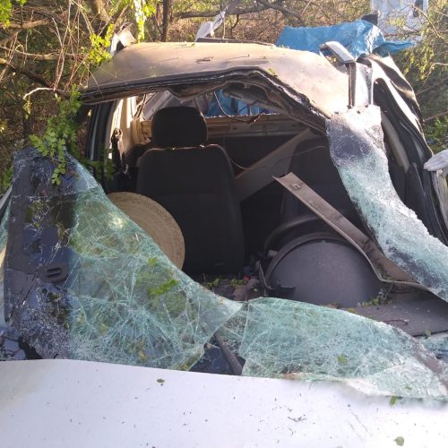 Comerciantes sofrem acidente na BR 324 em Riachão do Jacuípe